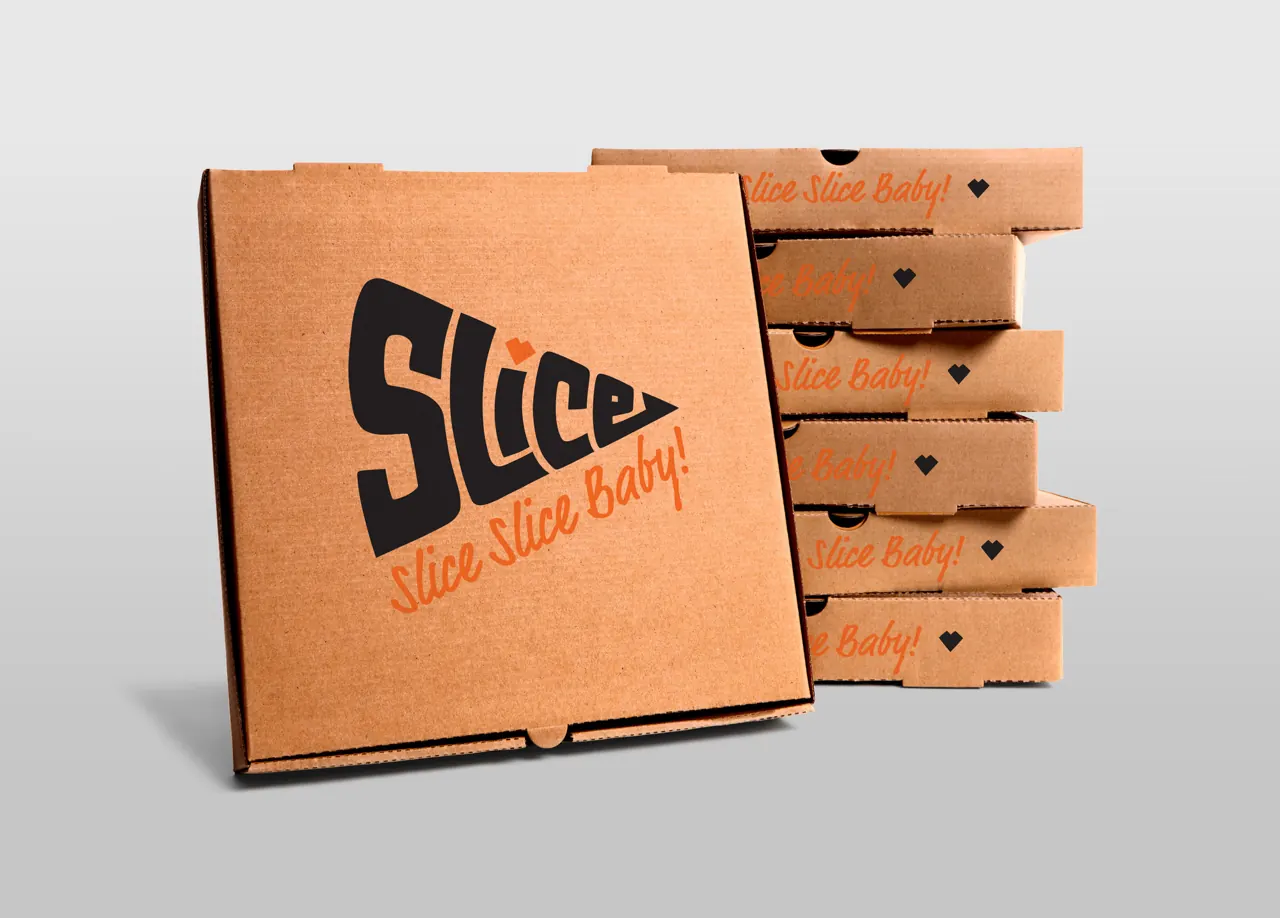 Stablede pizzaesker med Slice-logo